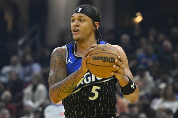 专业配资查询门户 触底反弹！班凯罗半场10中7砍下16分5助 正负值+24